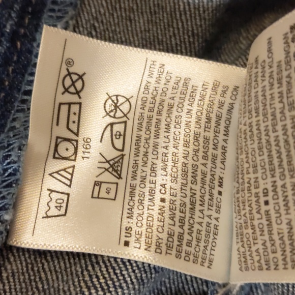 Old navy denim jacket size 18-24 months - Picture 9 of 11